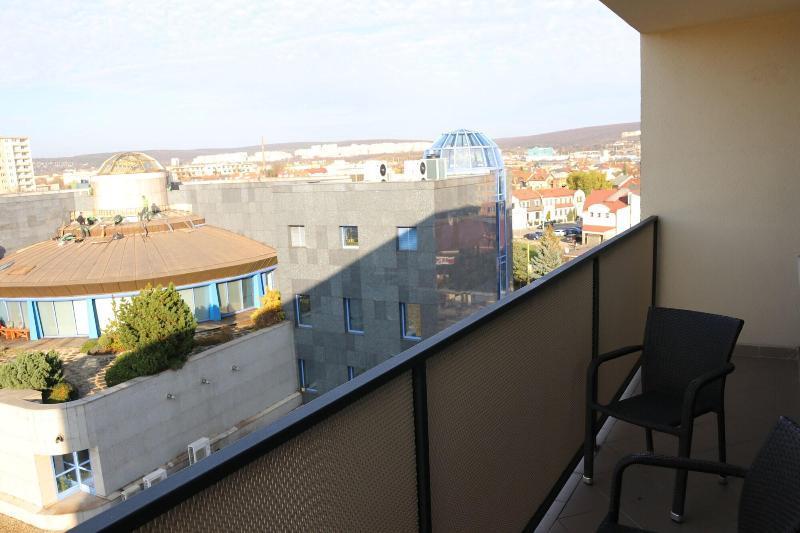 Hotel Crystal Kosice Bagian luar foto