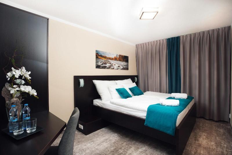 Hotel Crystal Kosice Bagian luar foto