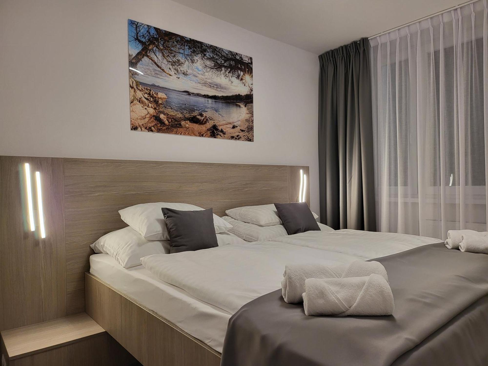 Hotel Crystal Kosice Bagian luar foto