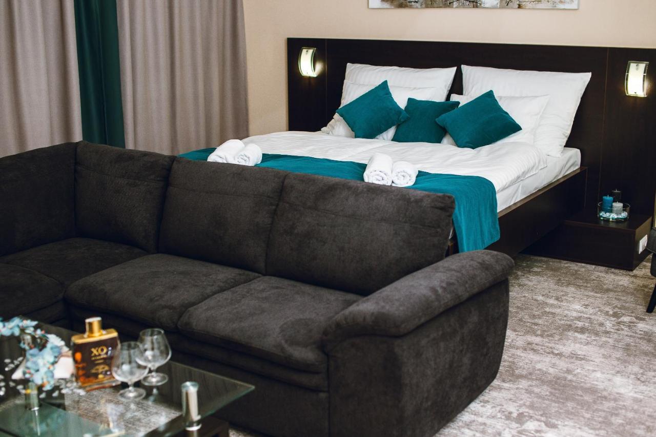 Hotel Crystal Kosice Bagian luar foto