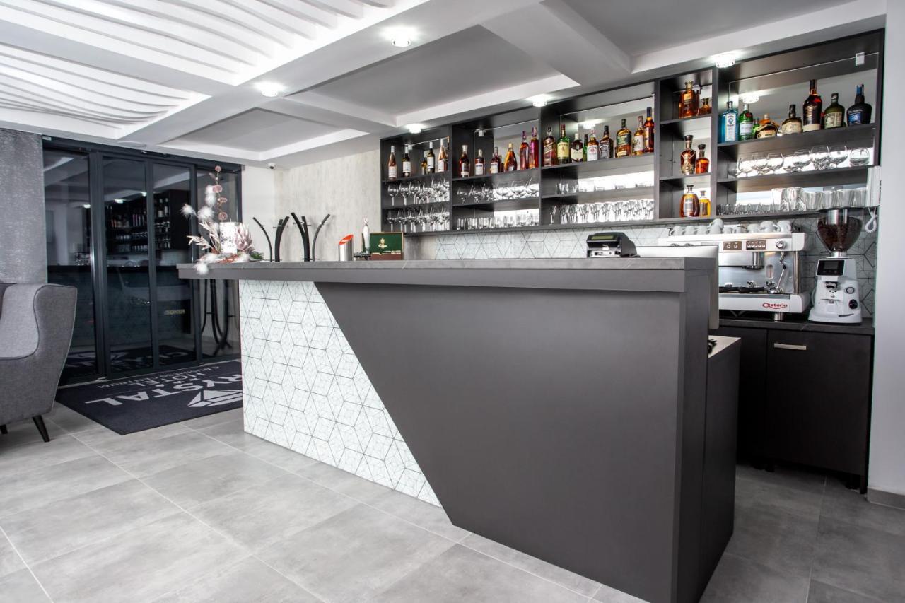 Hotel Crystal Kosice Bagian luar foto